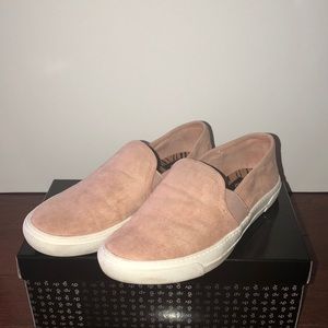DV light Pink Slip Ons